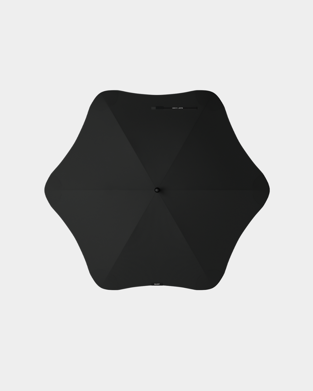 Classic Umbrella in ink black with high-tension canopy for full coverage against rain and wind.